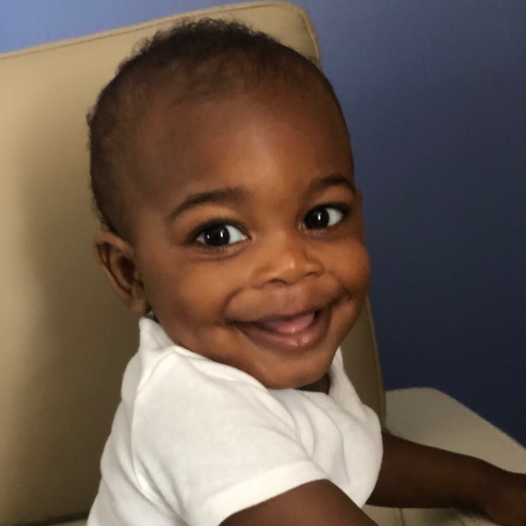 Meet your Posher, Vangela - Picture 2 of 8